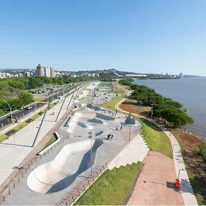 Amplo, Aconchegante E Pertinho De Porto Alegre